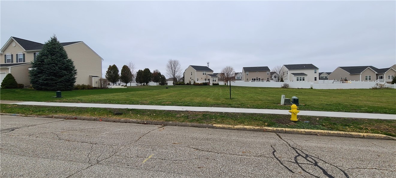 V/L Monroe Square Property Photo 1