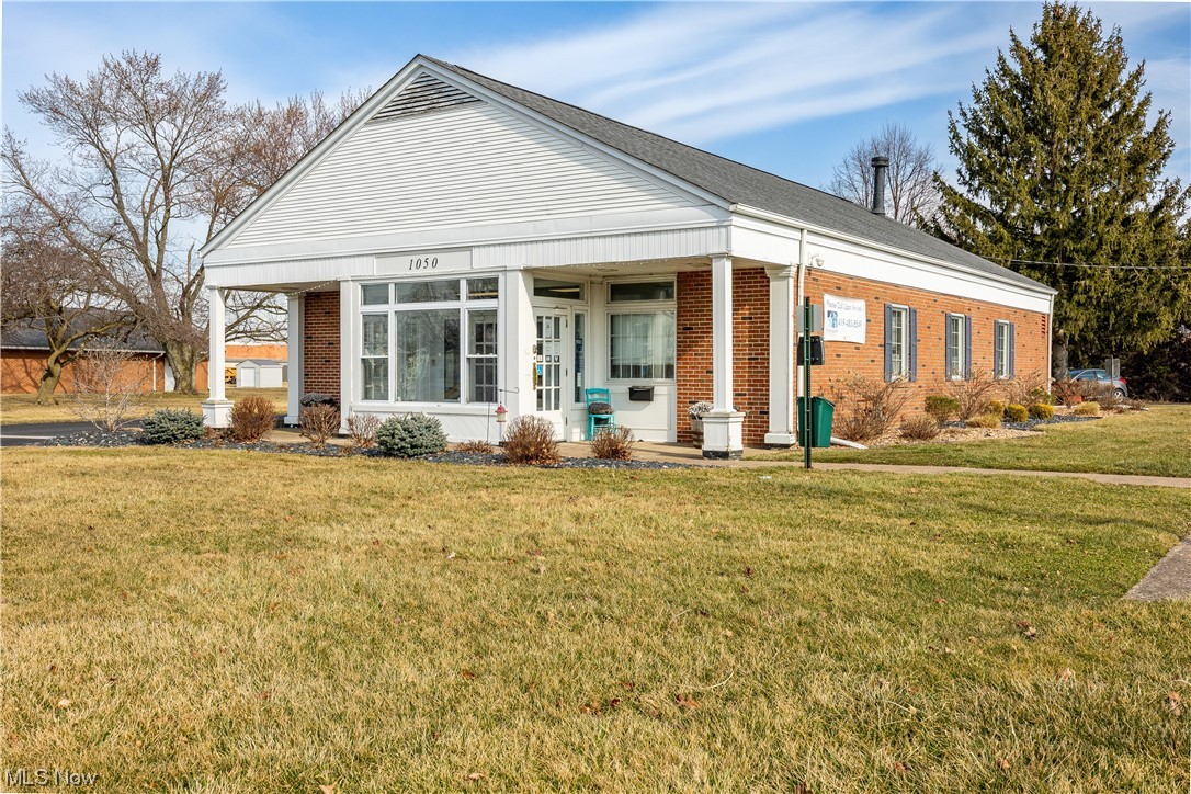 1050 Castalia Property Photo 3