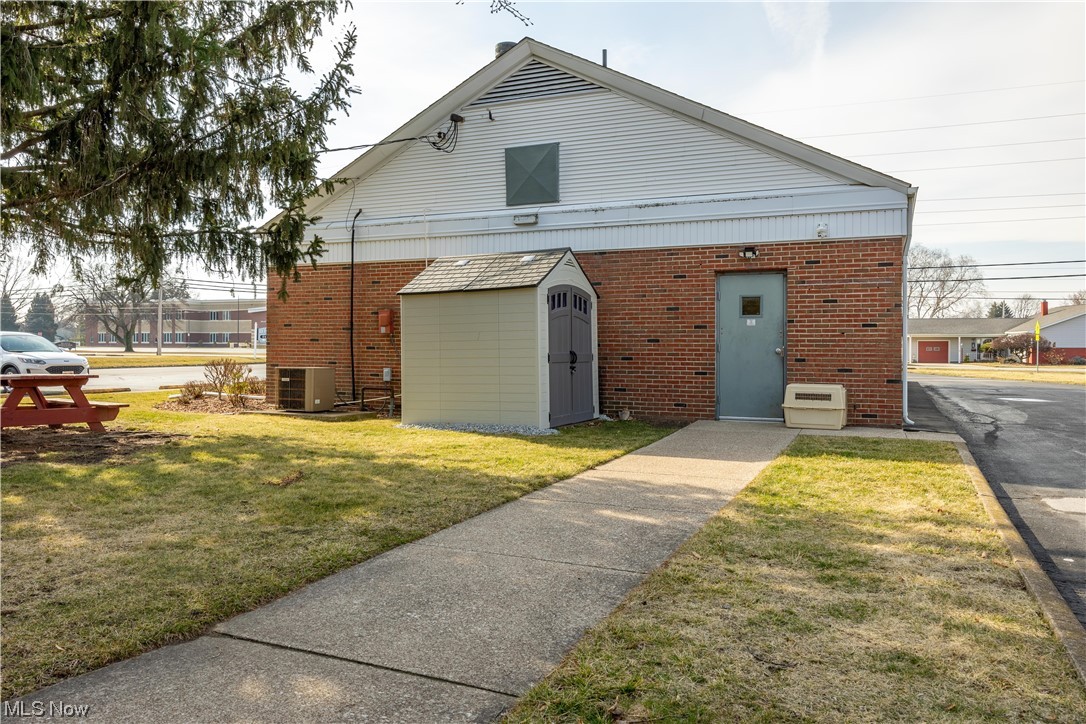 1050 Castalia Property Photo 28
