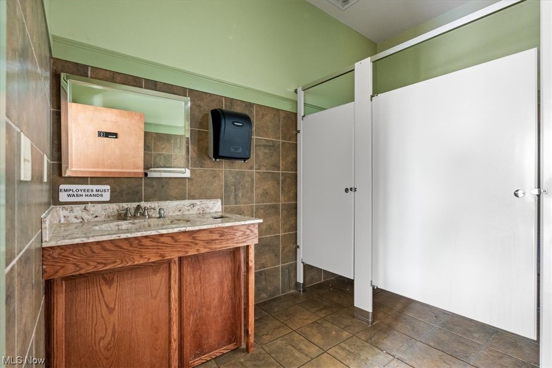 1903 Grand Central Avenue Property Photo 24