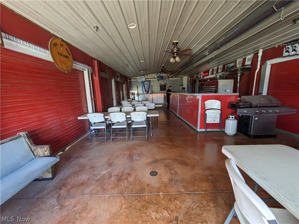 1851 S Broadway Property Photo 12