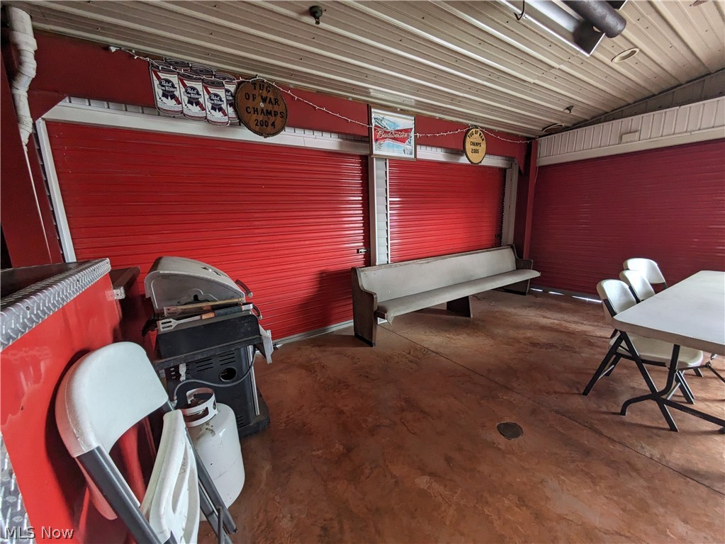 1851 S Broadway Property Photo 13