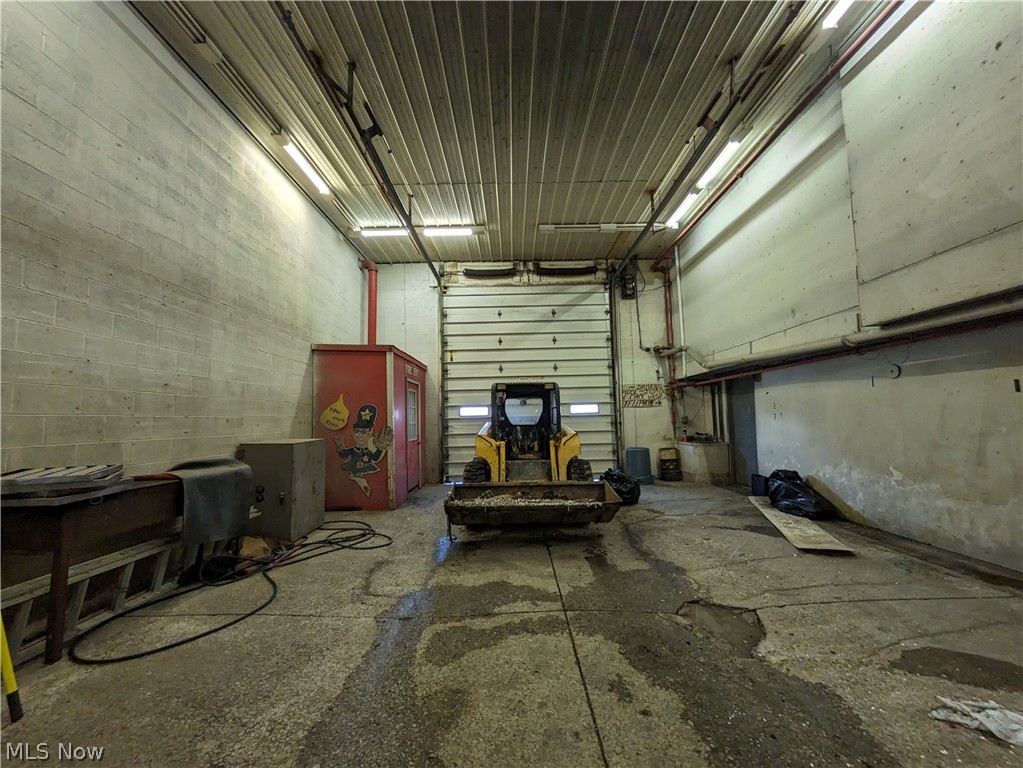1851 S Broadway Property Photo 24