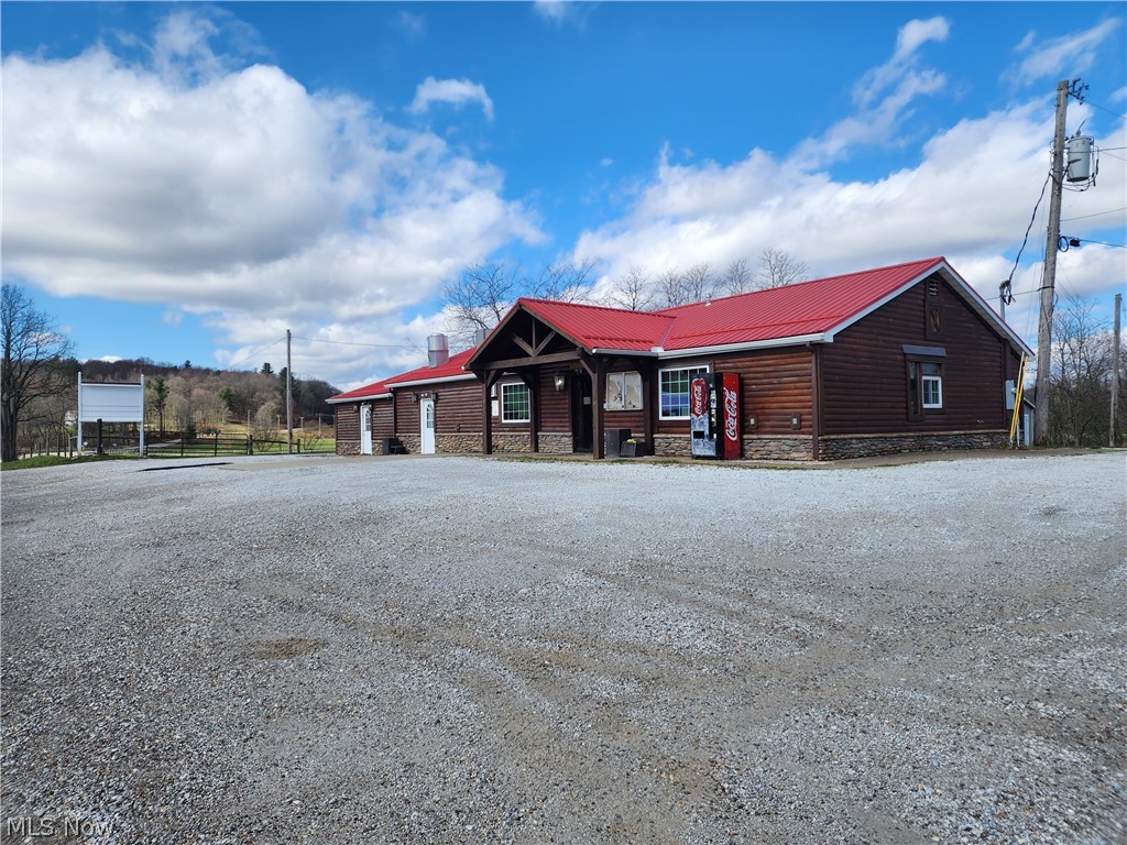 16869 Cadiz Road Property Photo 2
