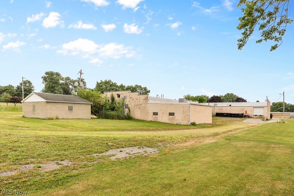14924 Beloit Snodes Road Property Photo 4