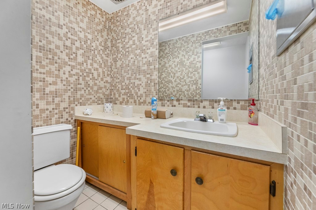 14924 Beloit Snodes Road Property Photo 9