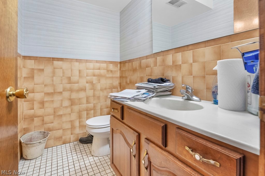 14924 Beloit Snodes Road Property Photo 11