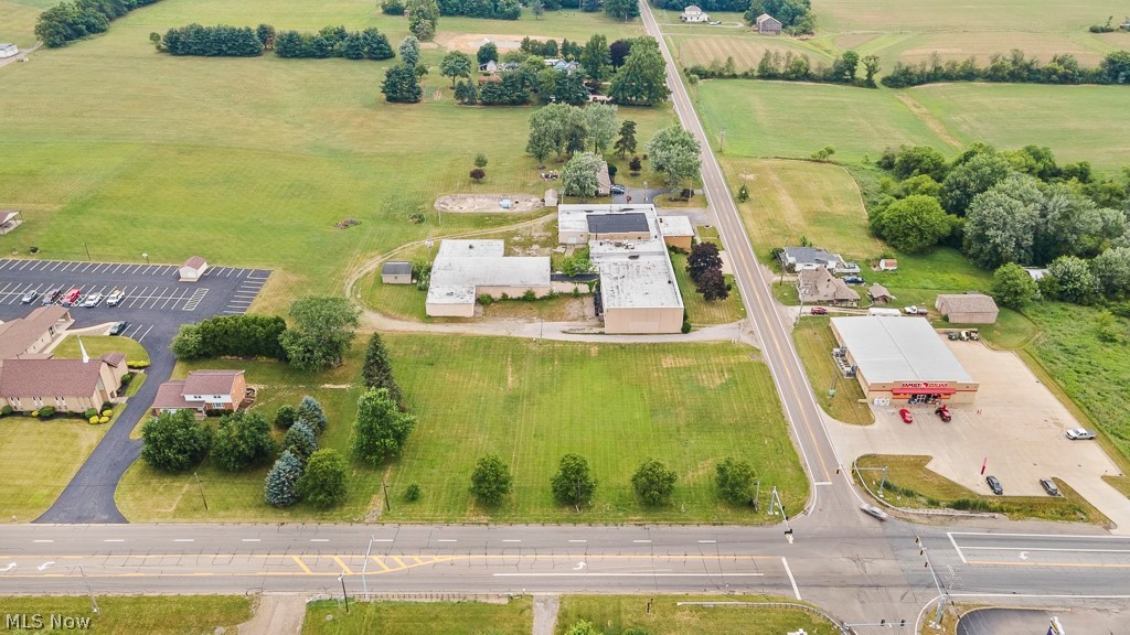 14924 Beloit Snodes Road Property Photo 32