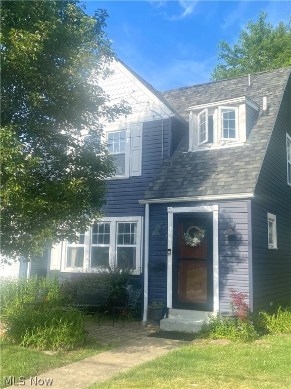 2548 Oakwood Avenue Property Photo 1