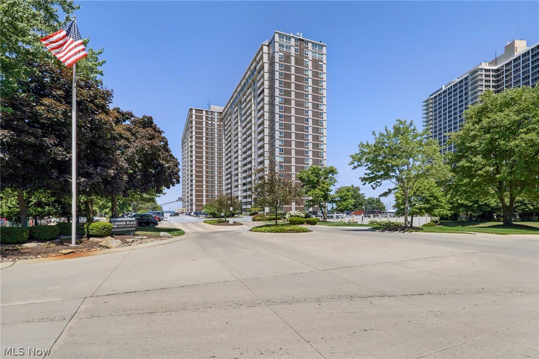 12900 Lake Avenue 915 Picture