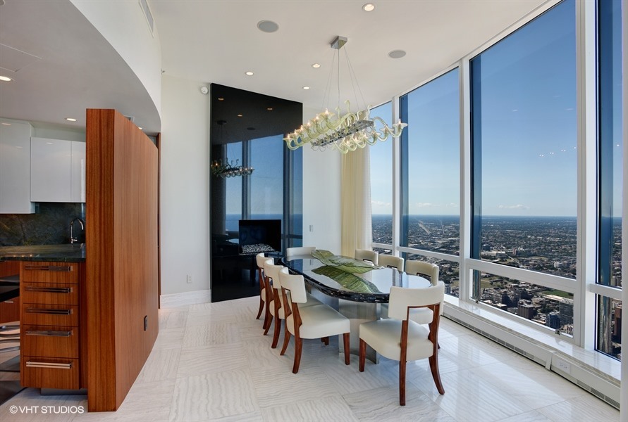 401 N Wabash Ave Property Photo 10
