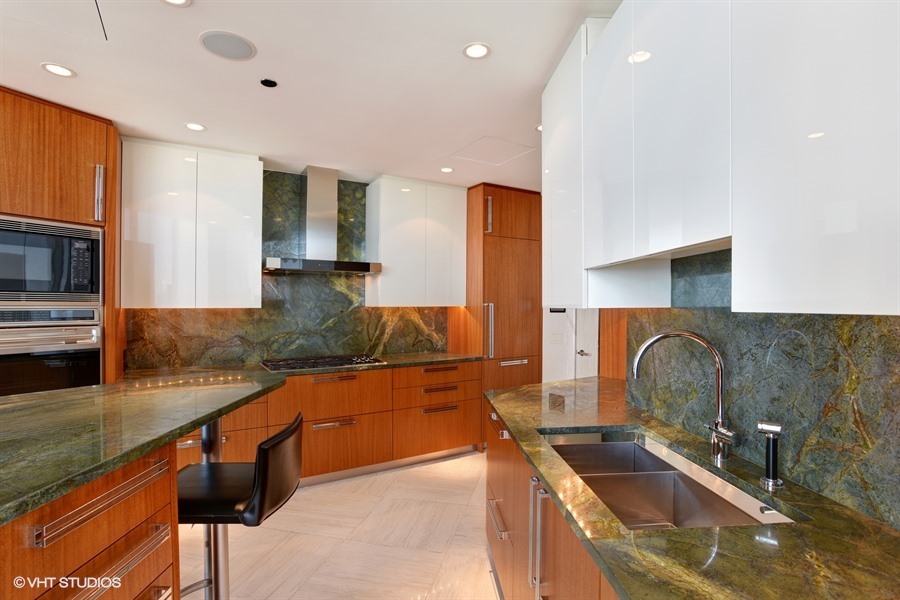401 N Wabash Ave Property Photo 13
