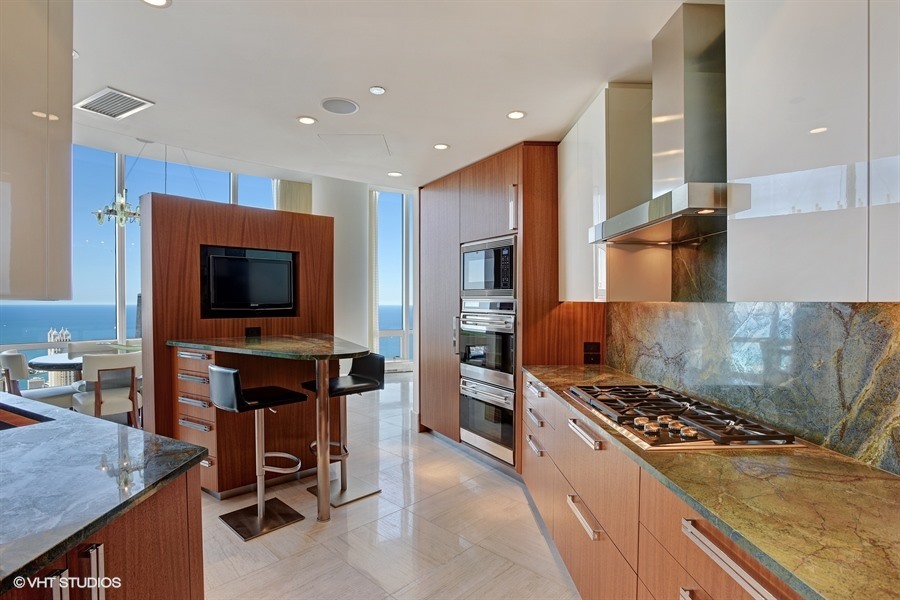 401 N Wabash Ave Property Photo 14