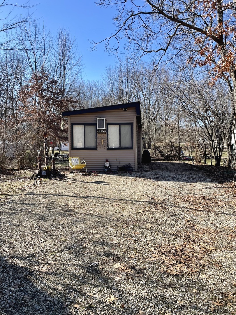21-154 Woodhaven Lakes Property Photo 1