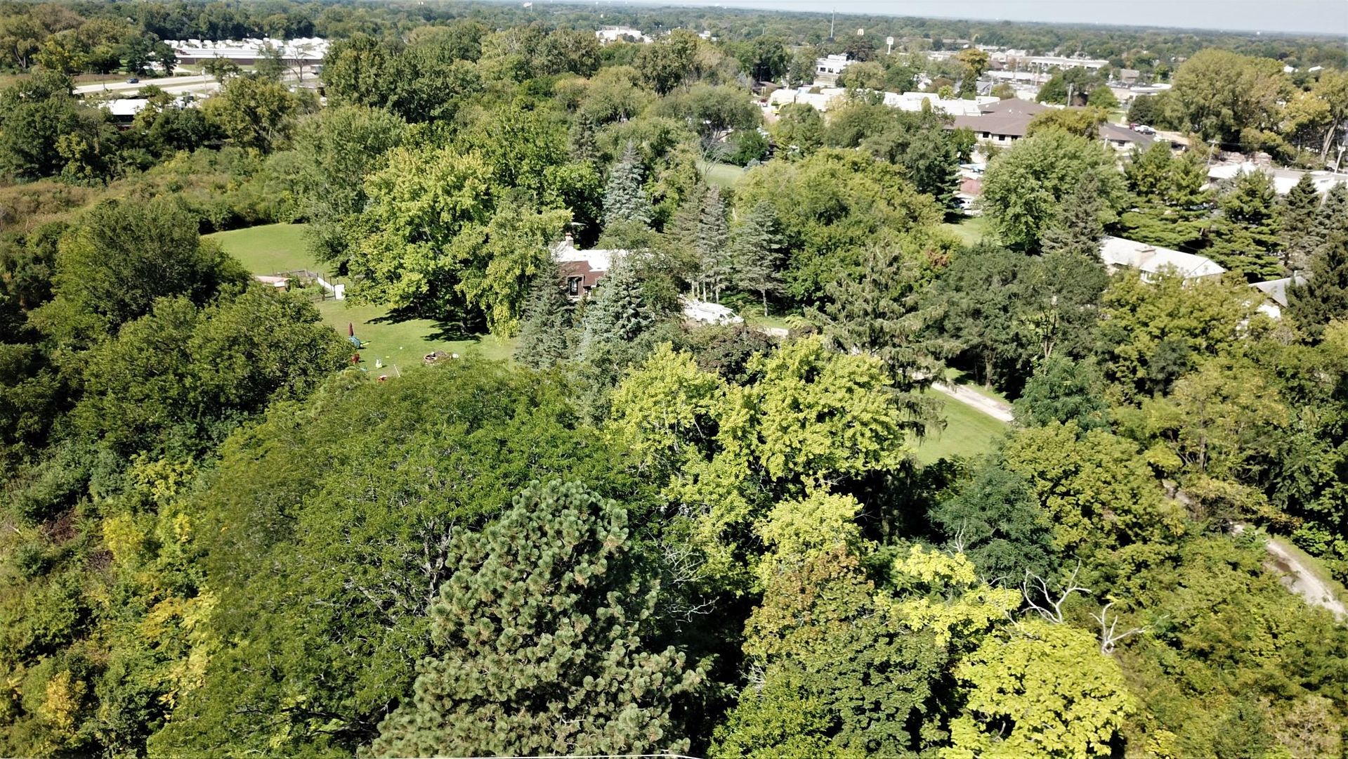 435 Barrington Rd Property Photo 1