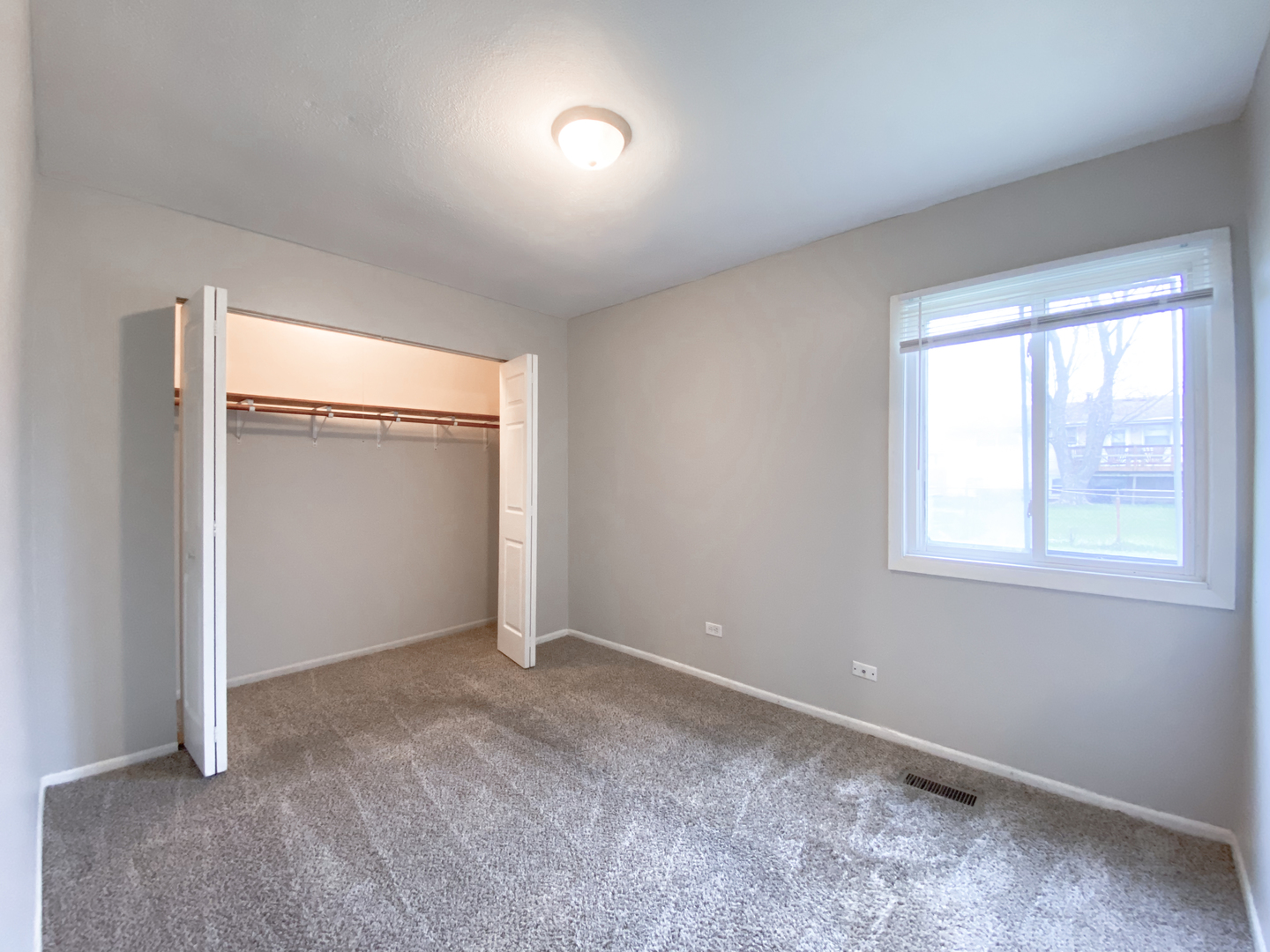17110 Apple Tree Drive Property Photo 6