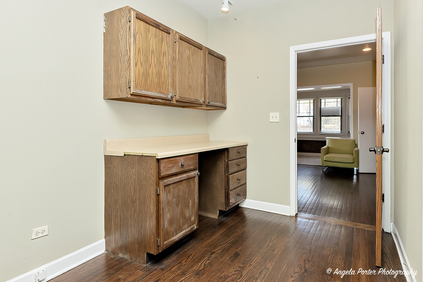 319 N County Street Property Photo 16