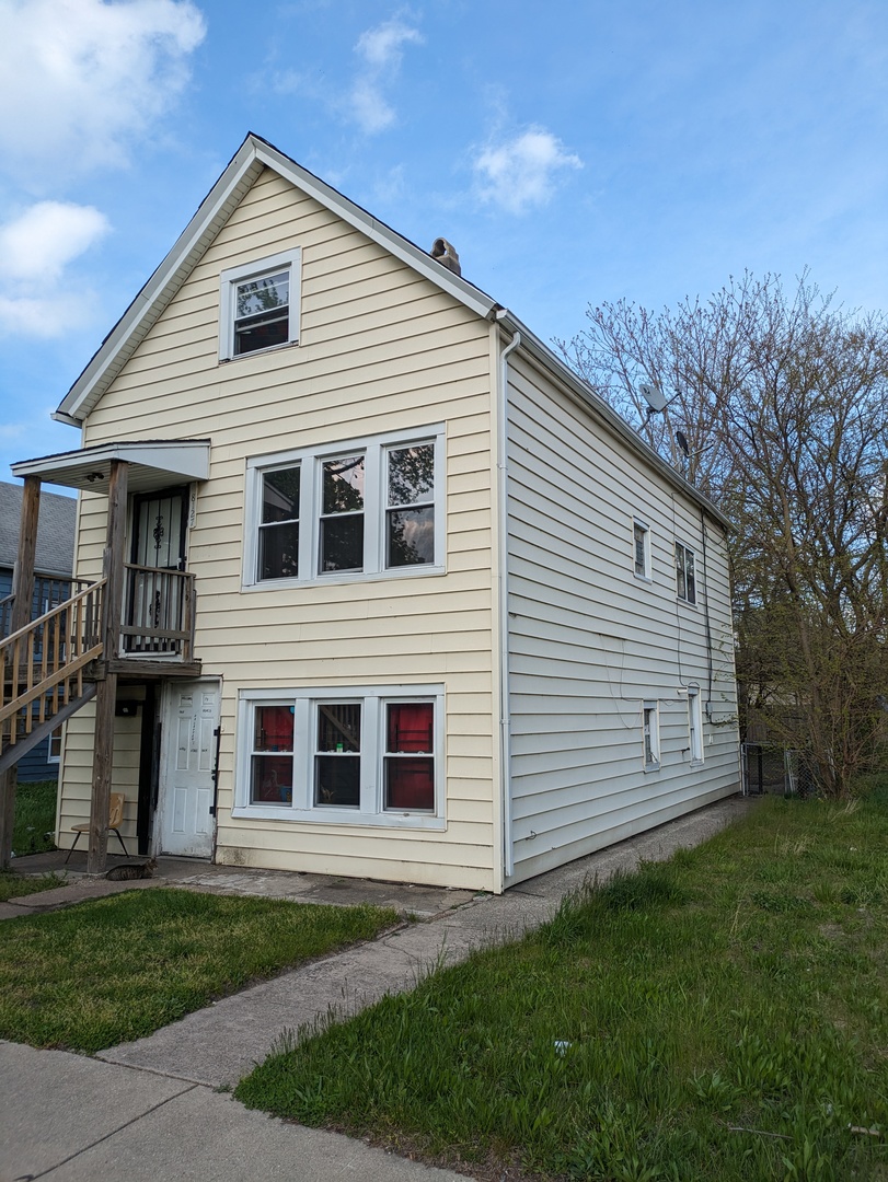 8127 S Coles Avenue Property Photo 3