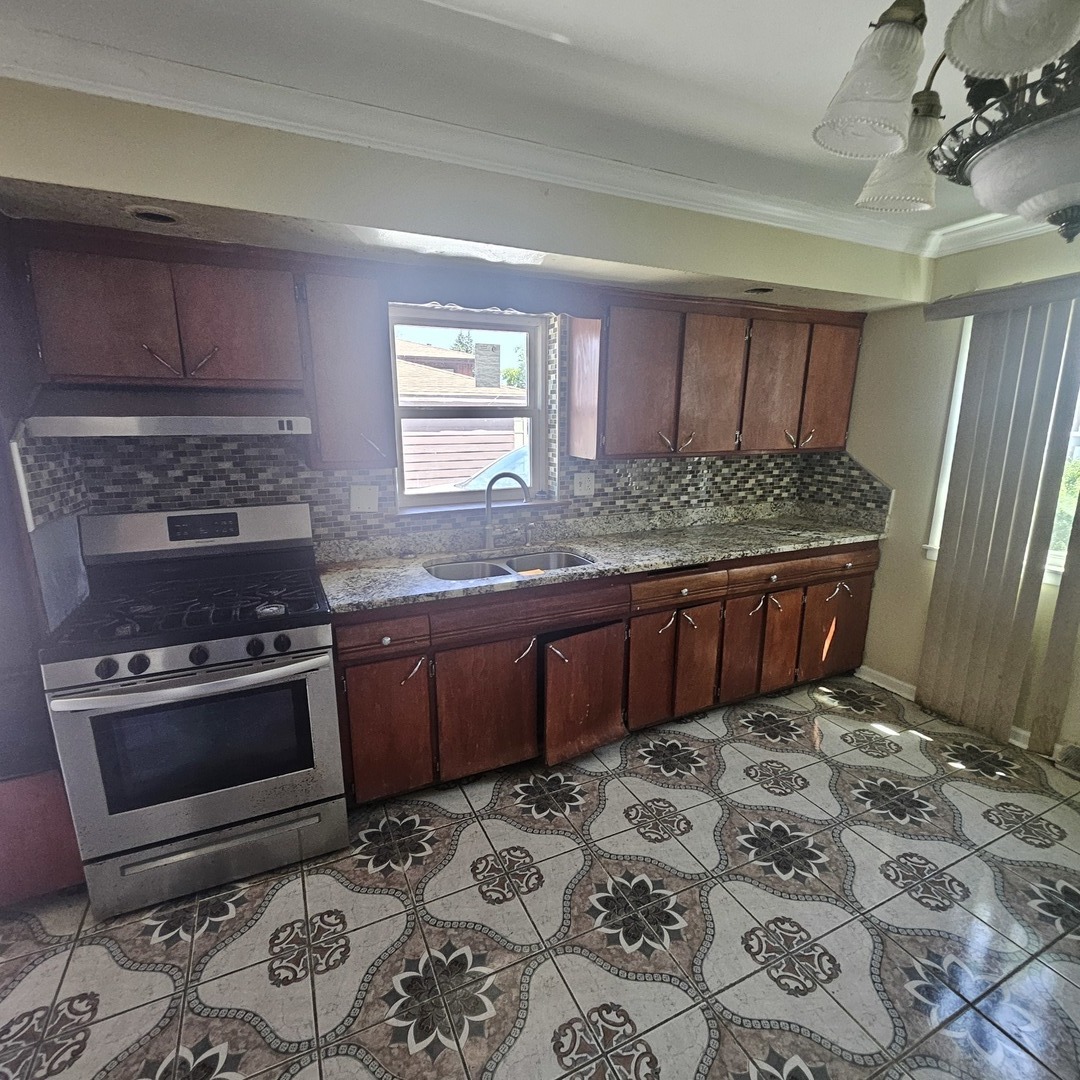 15210 Evers Street Property Photo 2