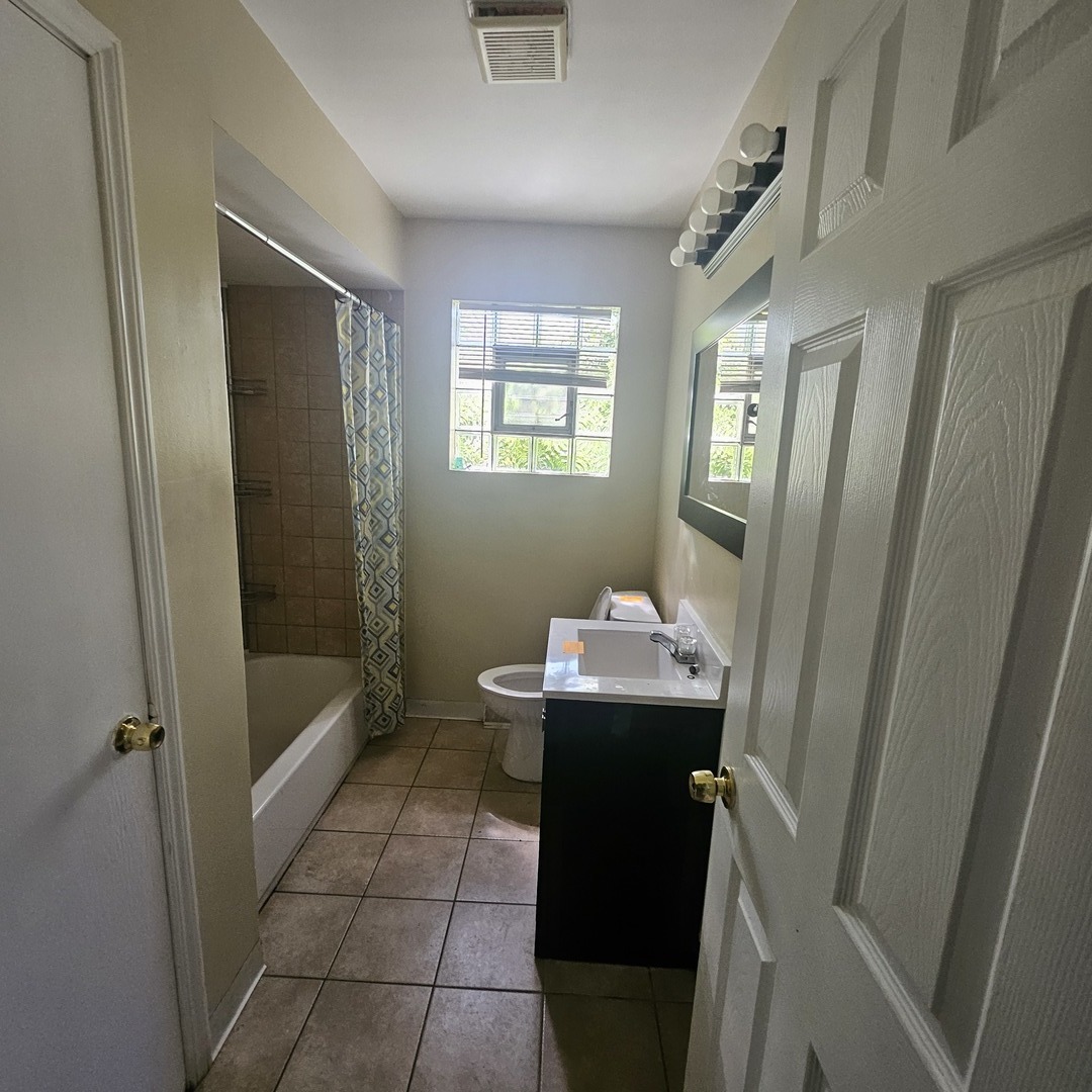 15210 Evers Street Property Photo 5
