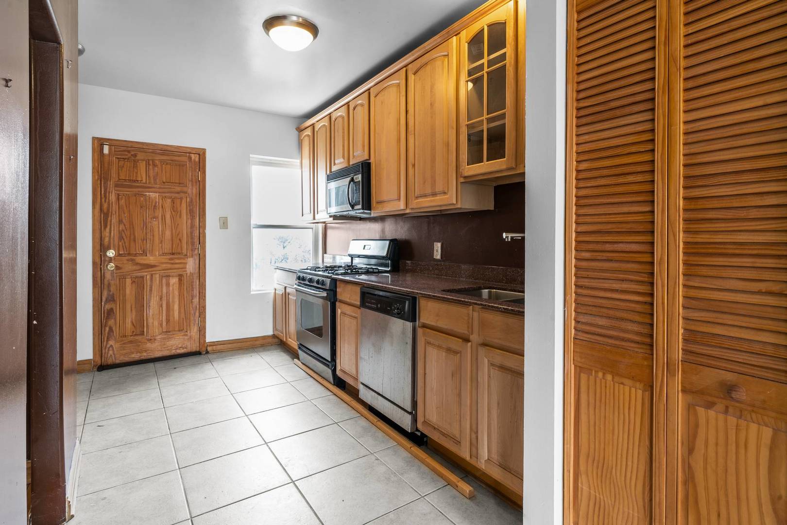 5321 S Michigan Avenue 3 Property Photo 6