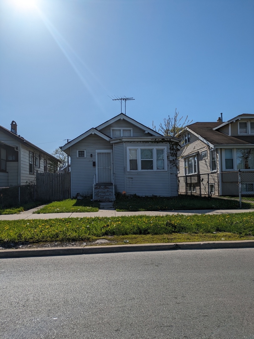 10238 S Wentworth Avenue Property Photo 1