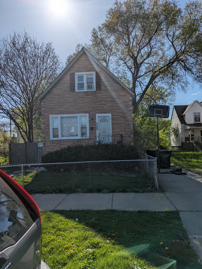 10568 S Indiana Avenue Property Photo 1