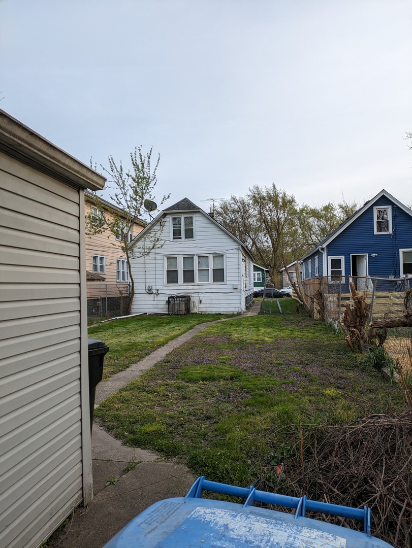 656 W 116th Place Property Photo 2