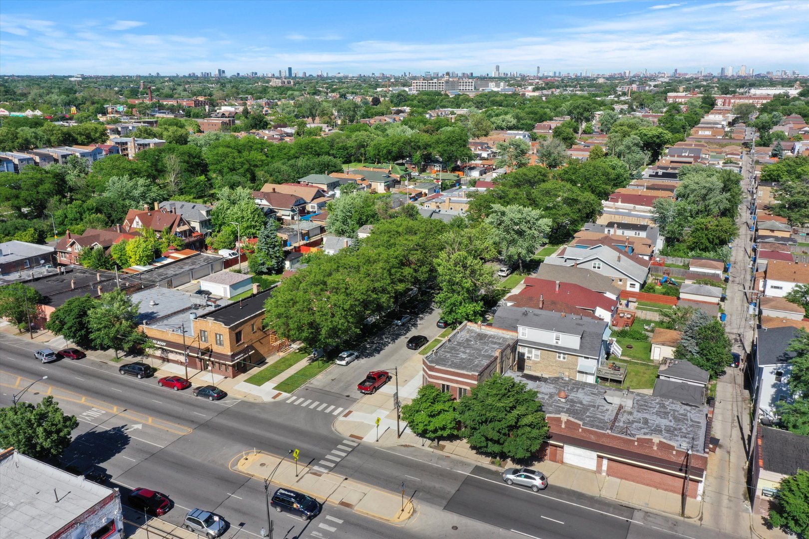 2539 N Cicero Avenue Property Photo 8