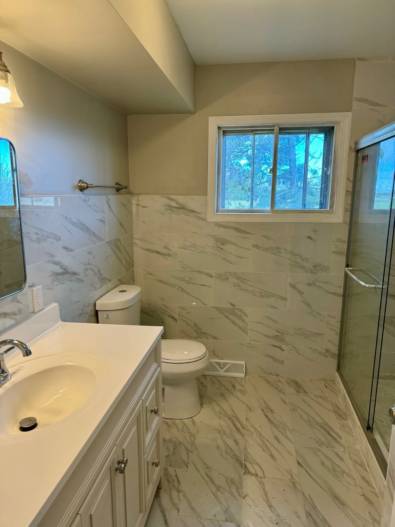 18708 Beck Road Property Photo 9