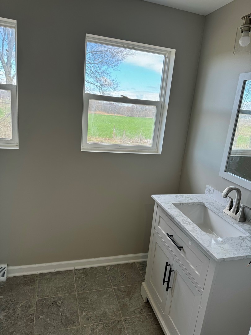 18708 Beck Road Property Photo 11