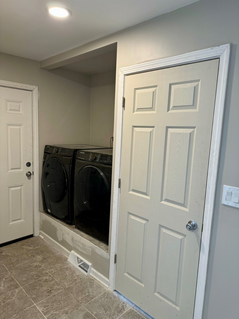 18708 Beck Road Property Photo 12