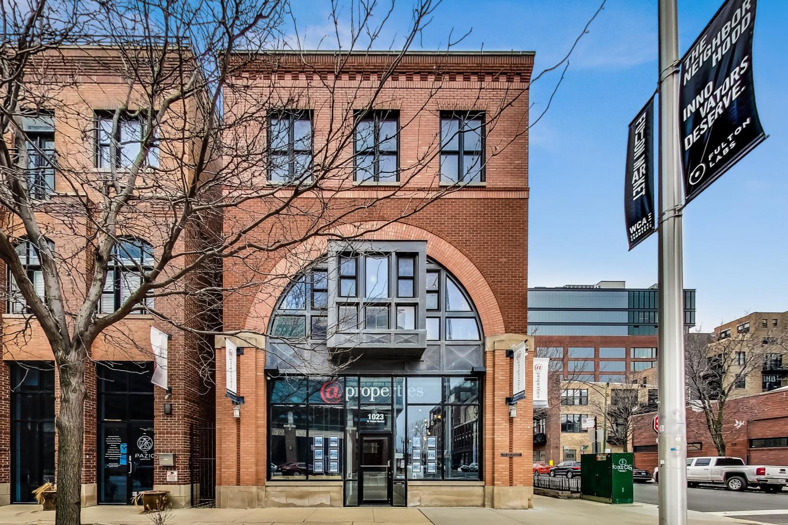 1023 W Fulton Market Street Property Photo 1