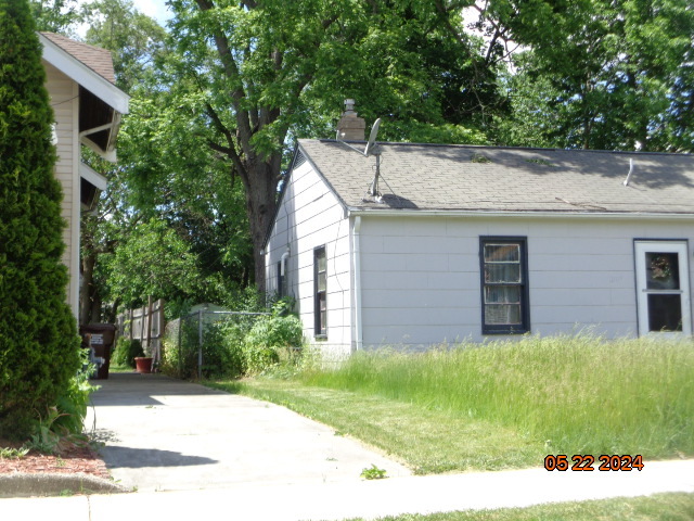 2109 S 5th St Property Photo 2