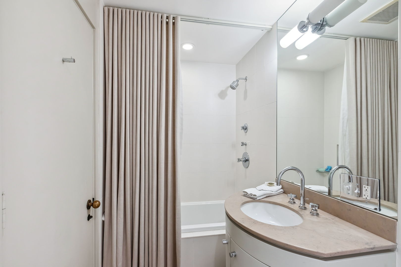 575 Lakeland Drive Property Photo 27