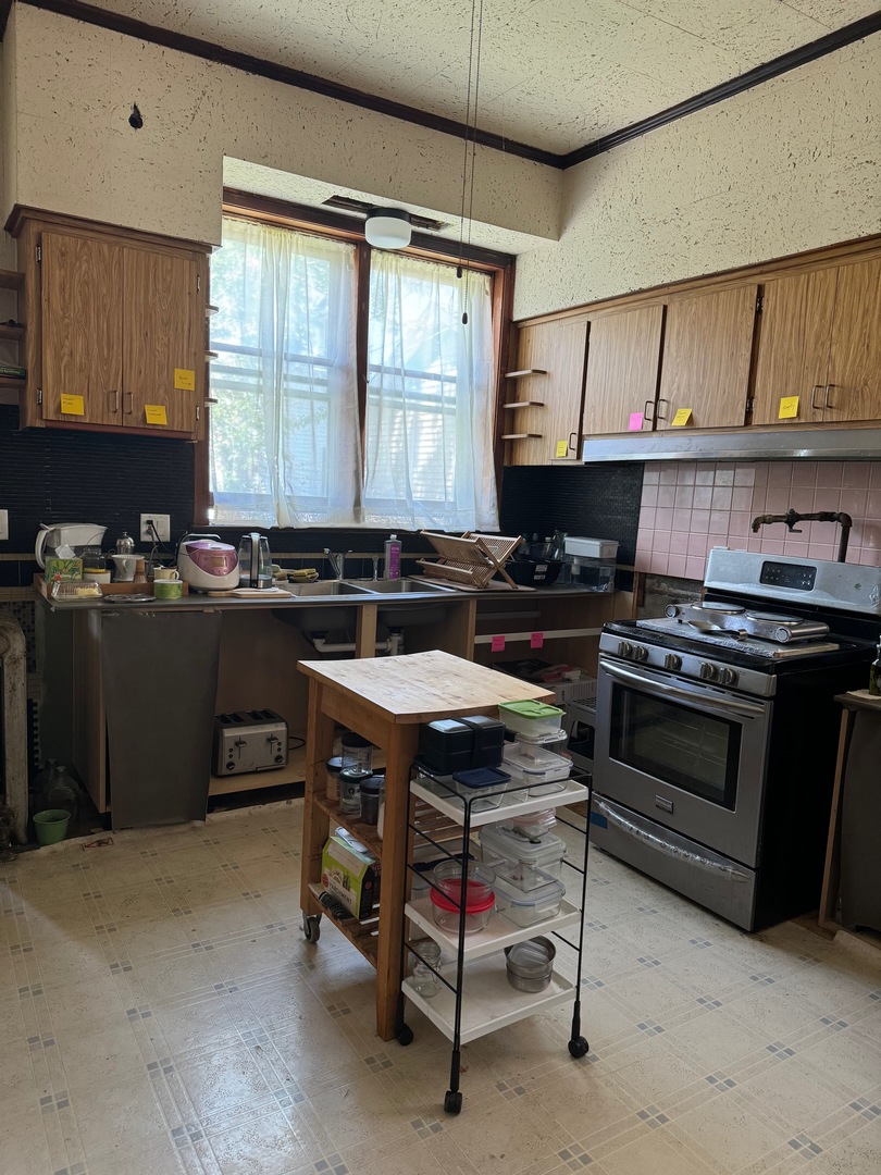 566 N Long Avenue Property Photo 10