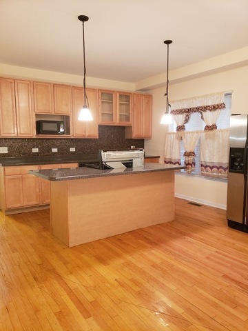 108 N Hamlin Blvd Property Photo 4