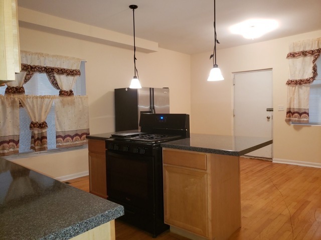 108 N Hamlin Blvd Property Photo 5
