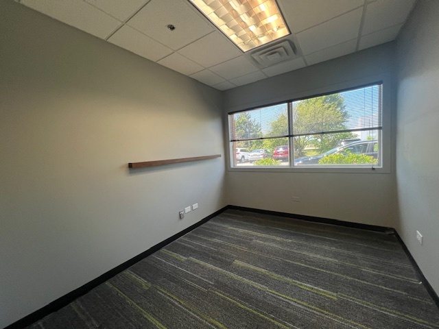 1530 N Randall Road 120-200 Property Photo 10