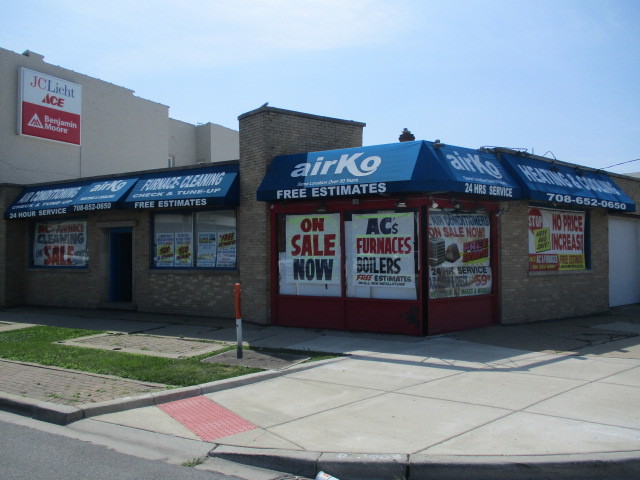 6320 Ogden Ave Property Photo 2