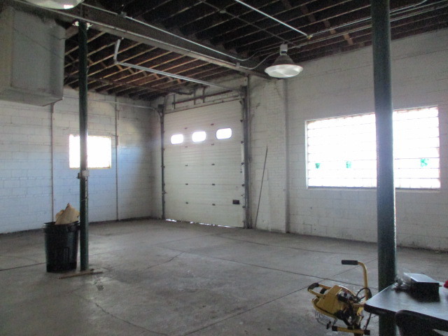 6320 Ogden Ave Property Photo 3