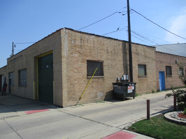 6320 Ogden Ave Property Photo 9