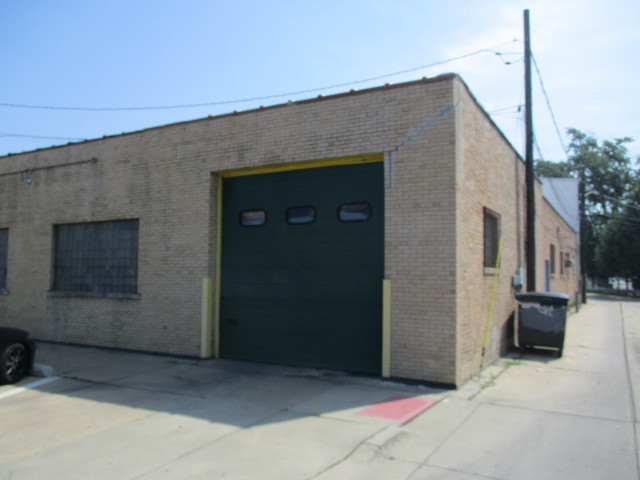 6320 Ogden Ave Property Photo 10