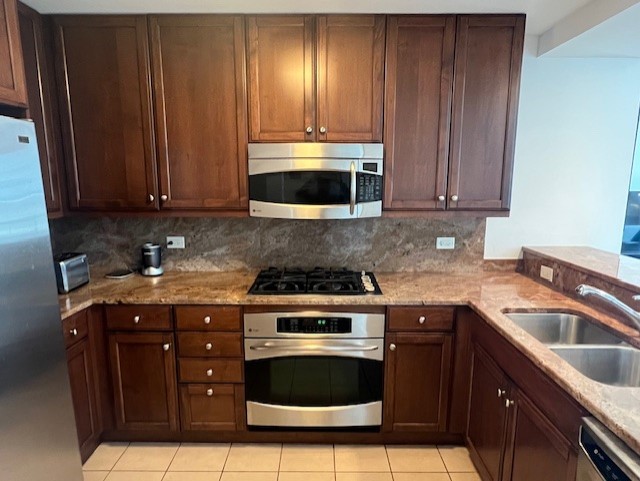 600 N Lake Shore Drive 914 Property Photo 8