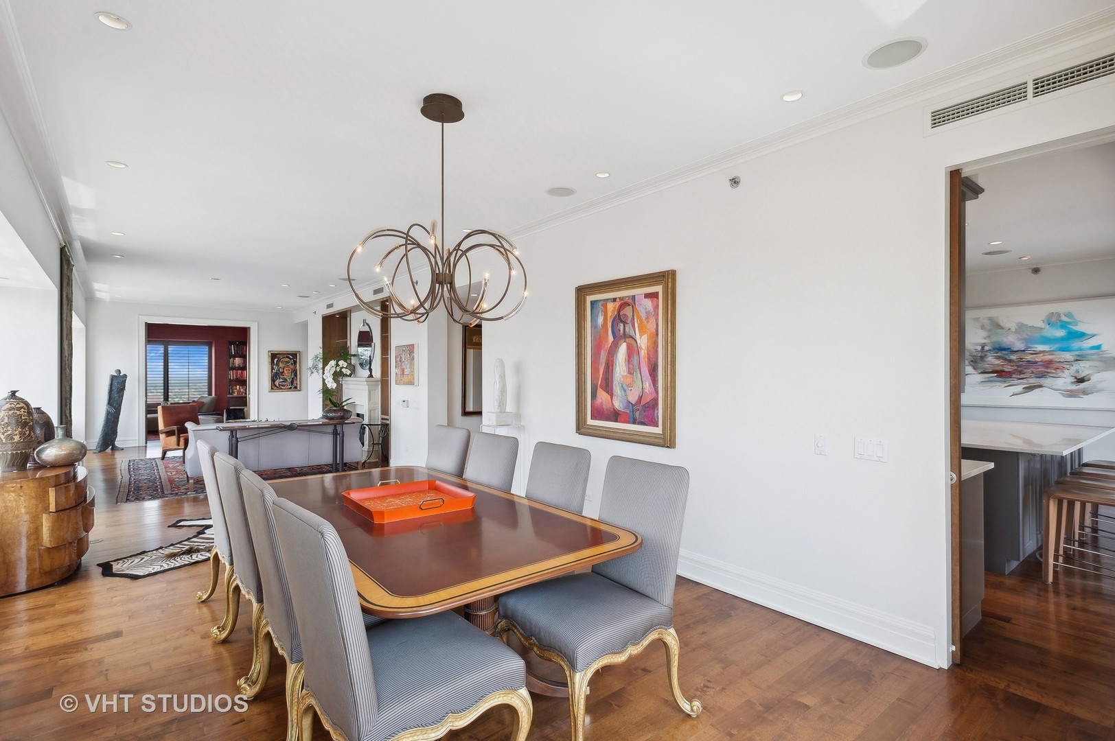 800 N Michigan Ave W Property Photo 15