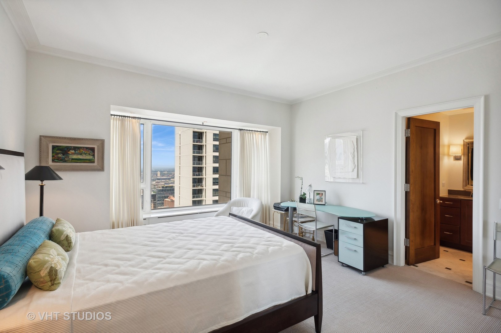 800 N Michigan Ave W Property Photo 22