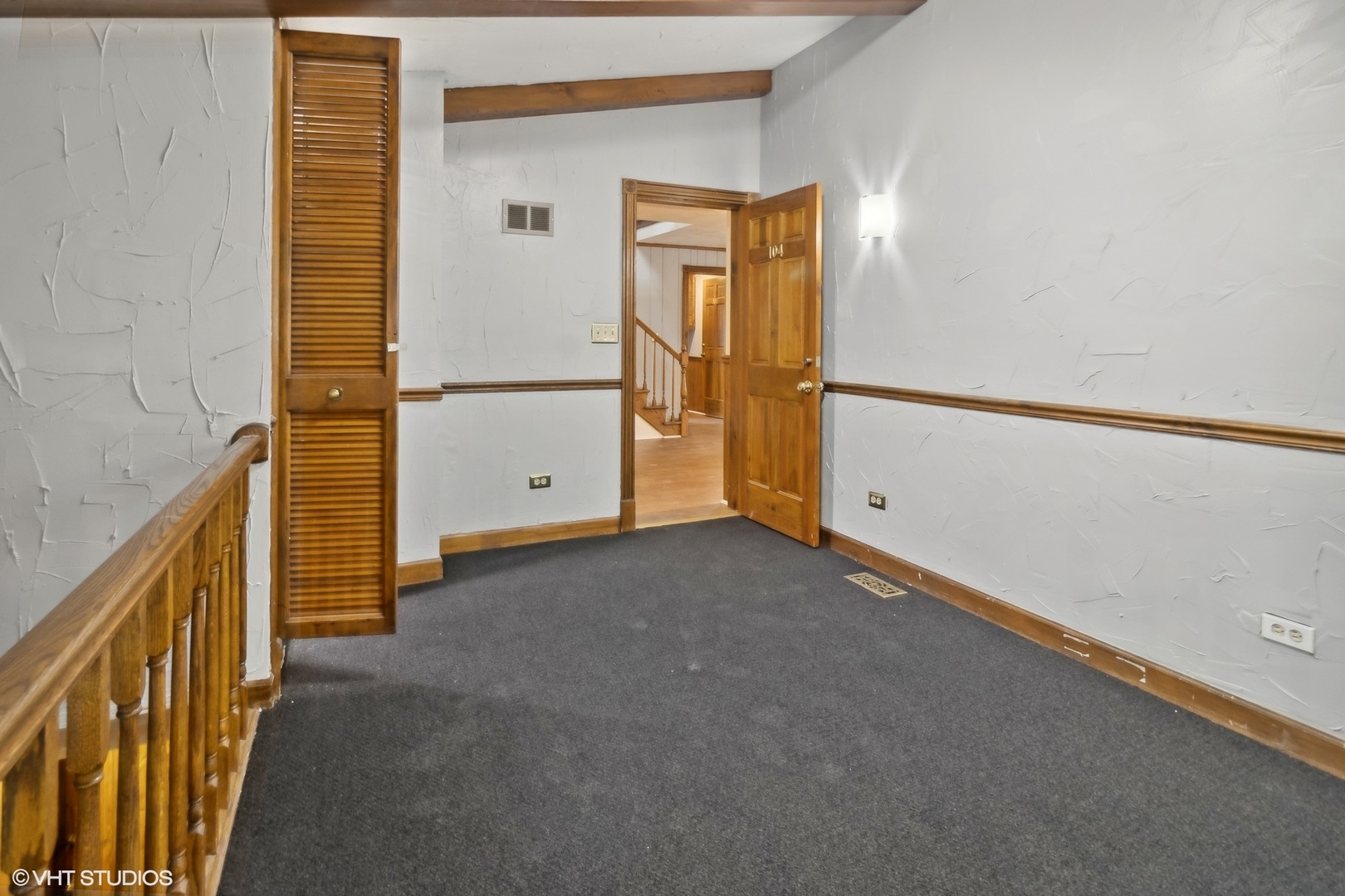 438 N Hough St Property Photo 23