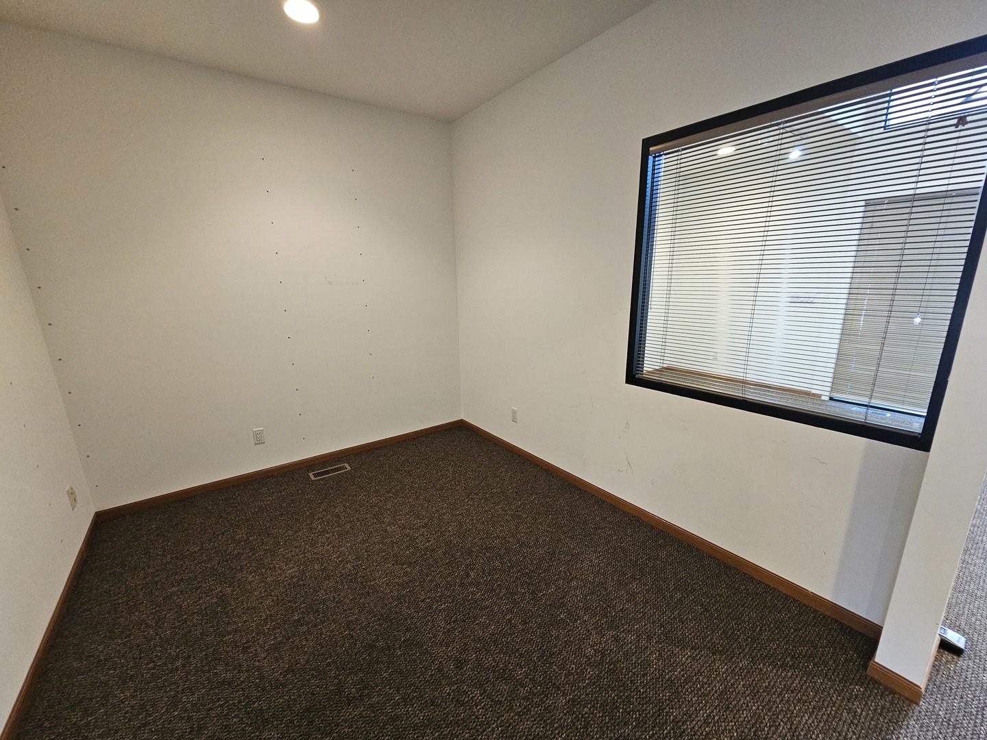 2902 Crossing Ct Property Photo 5