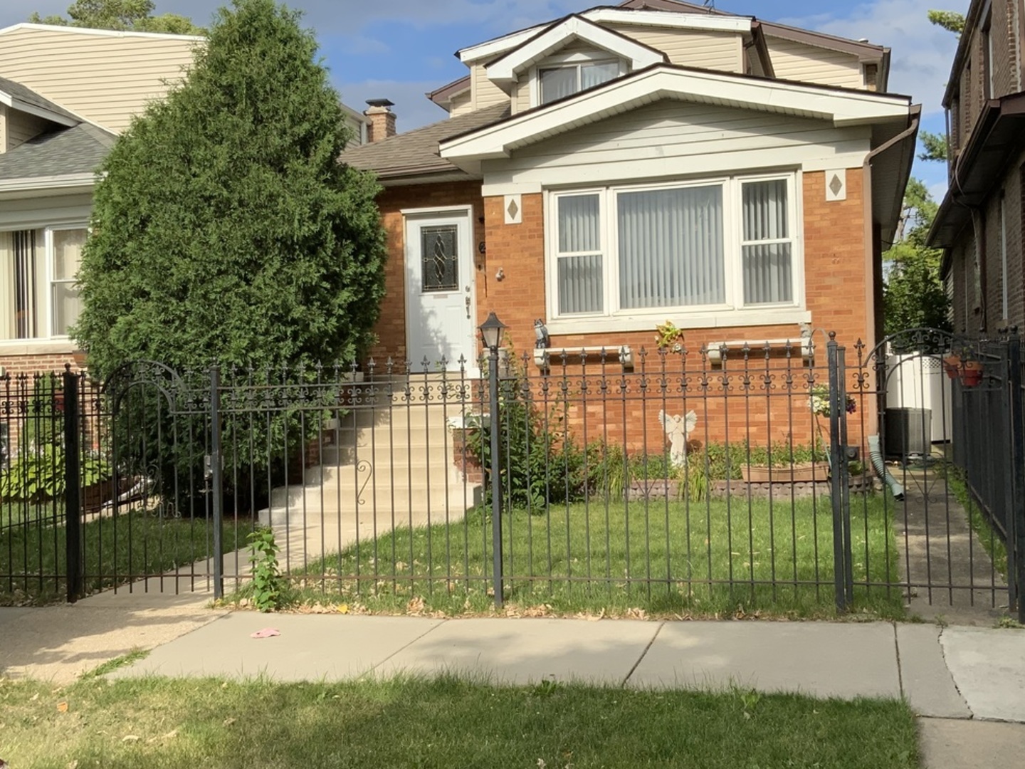 2323 N Keating Avenue Property Photo 1