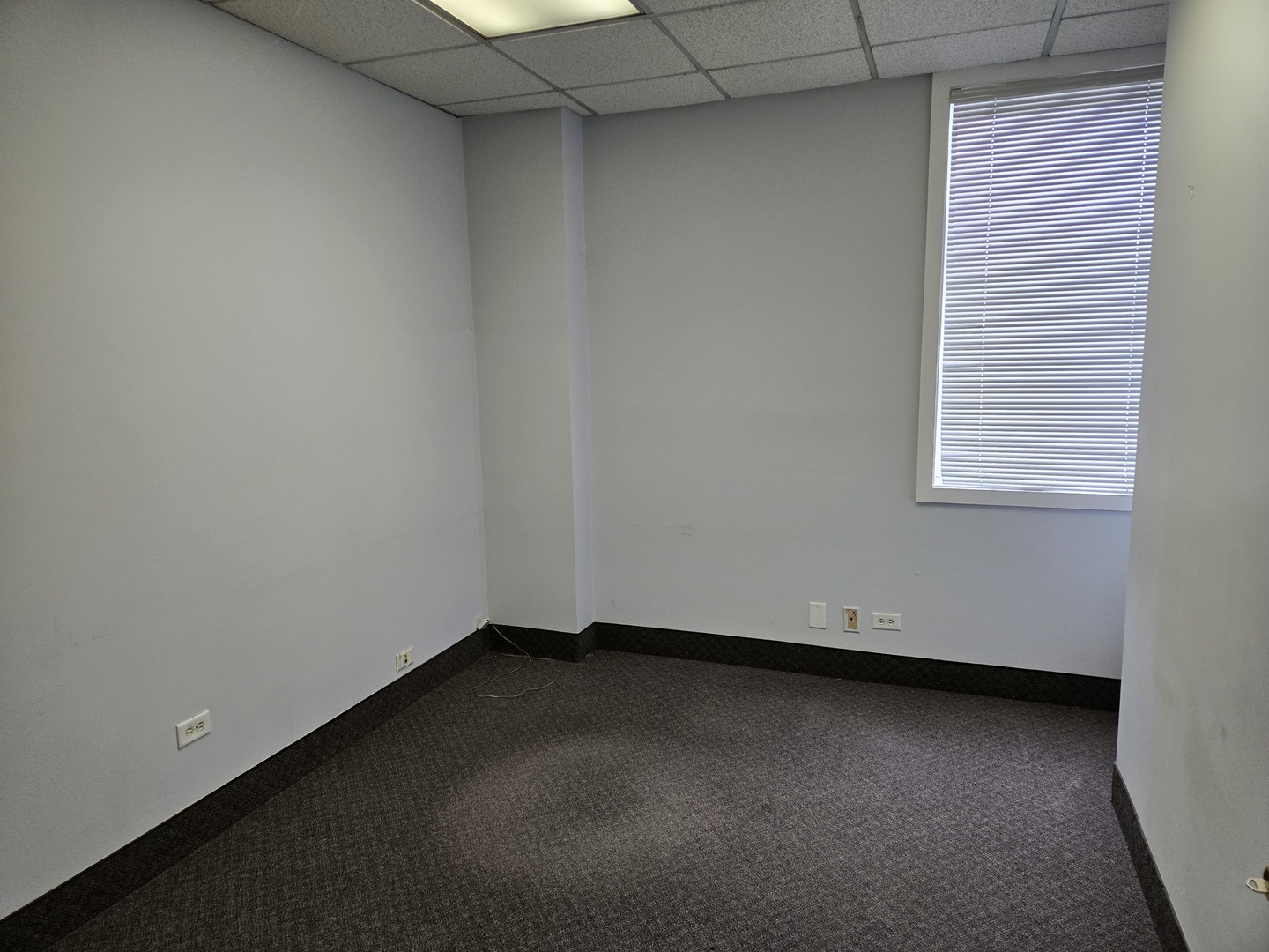 15601 Cicero Ave Property Photo 14